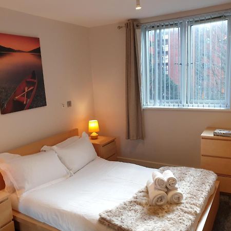 Birmingham Ruby, 2 Bedroom Apartment Екстер'єр фото